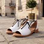 Sandalia Alba - Piel con Tira Regulable