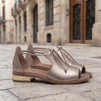 Sandalia Alba - Piel con Tira Regulable